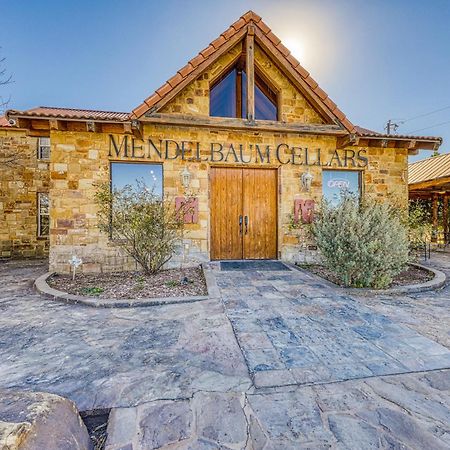 The Pecan @ Mendelbaum Winery Guest Cabins Villa Fredericksburg Buitenkant foto